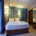 Apart-hotel Central City Apartments 3*