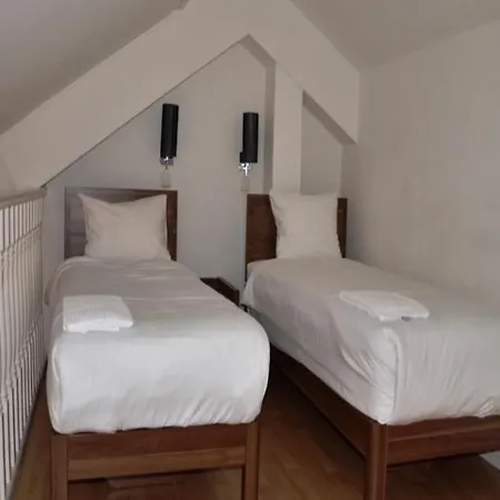 Central City Apartments Aparthotel 3*