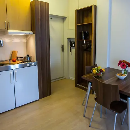 Central City Apartments 3*