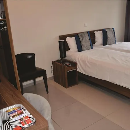Central City Apartments 3*