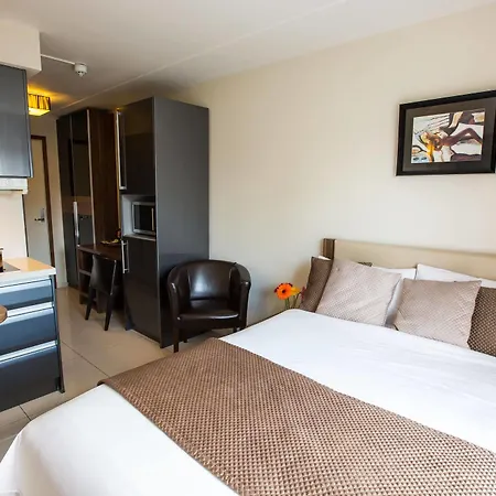 Central City Apartments 3*