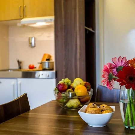 Central City Apartments Aparthotel