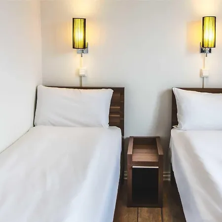 Aparthotel Central City Apartments 3*