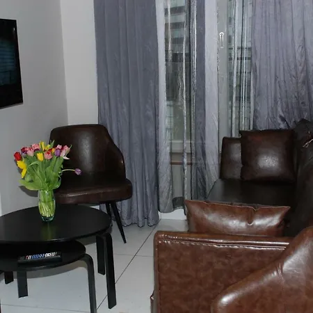 Central City Apartments Aparthotel