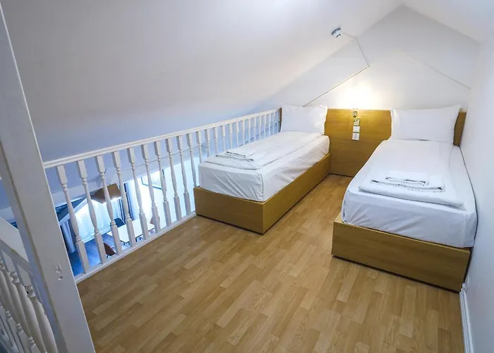 Apart-hotel Central City Apartments 3*