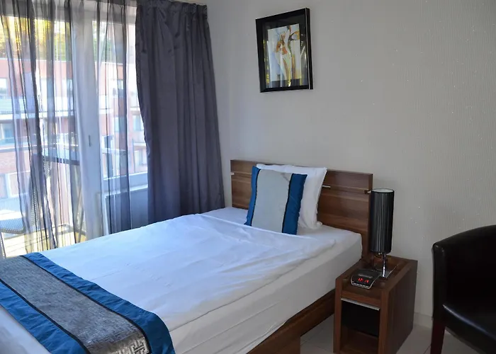 Central City Apartments Апарт-отель