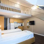 Central City Apartamentos 3*